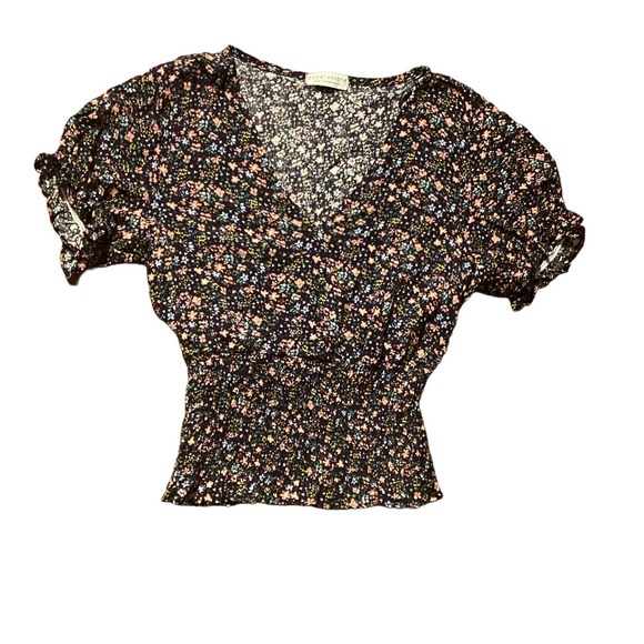 Girls size Juniors Small short sleeve shirts Forever 21 & more - Picture 3 of 4